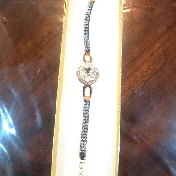 Leather womens bracelet - Picture 7 of 8